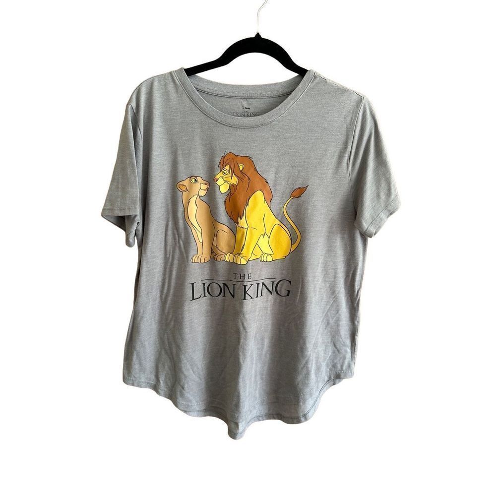 Disney The Lion King junior girls gray shirt XXL‎